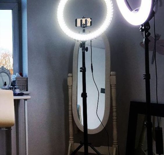 Maquillage et Ring Light: les conseils d’un artiste maquilleur