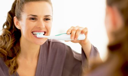 electric toothbrush damage gums